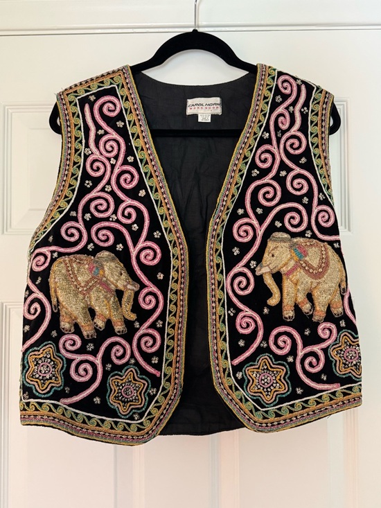 Vintage Tops - Vintage Carol Horn elephant embellished embroidered velvet vest